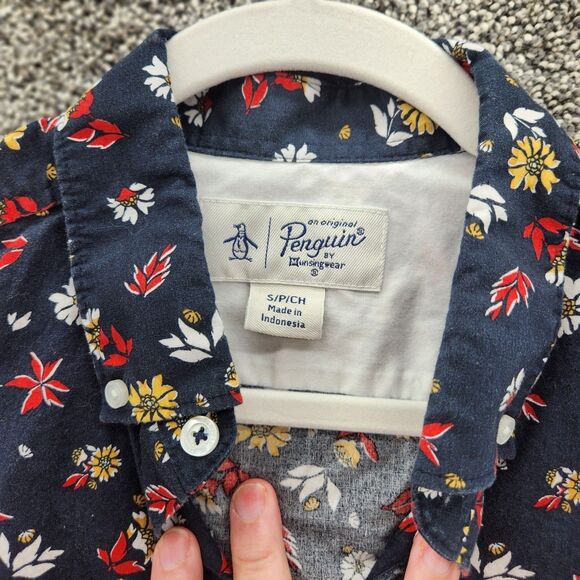 Penguin small blue floral long sleeve button up blouse - Picture 3 of 8